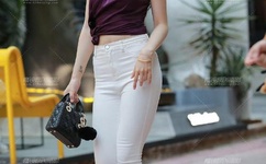 朋友的母亲5完整视频有翻译